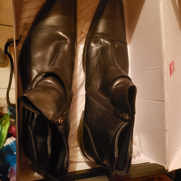 Aldo's black men's dress shoes - Picture 2 of 4